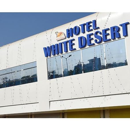 Hotel White Desert Бхудж Экстерьер фото